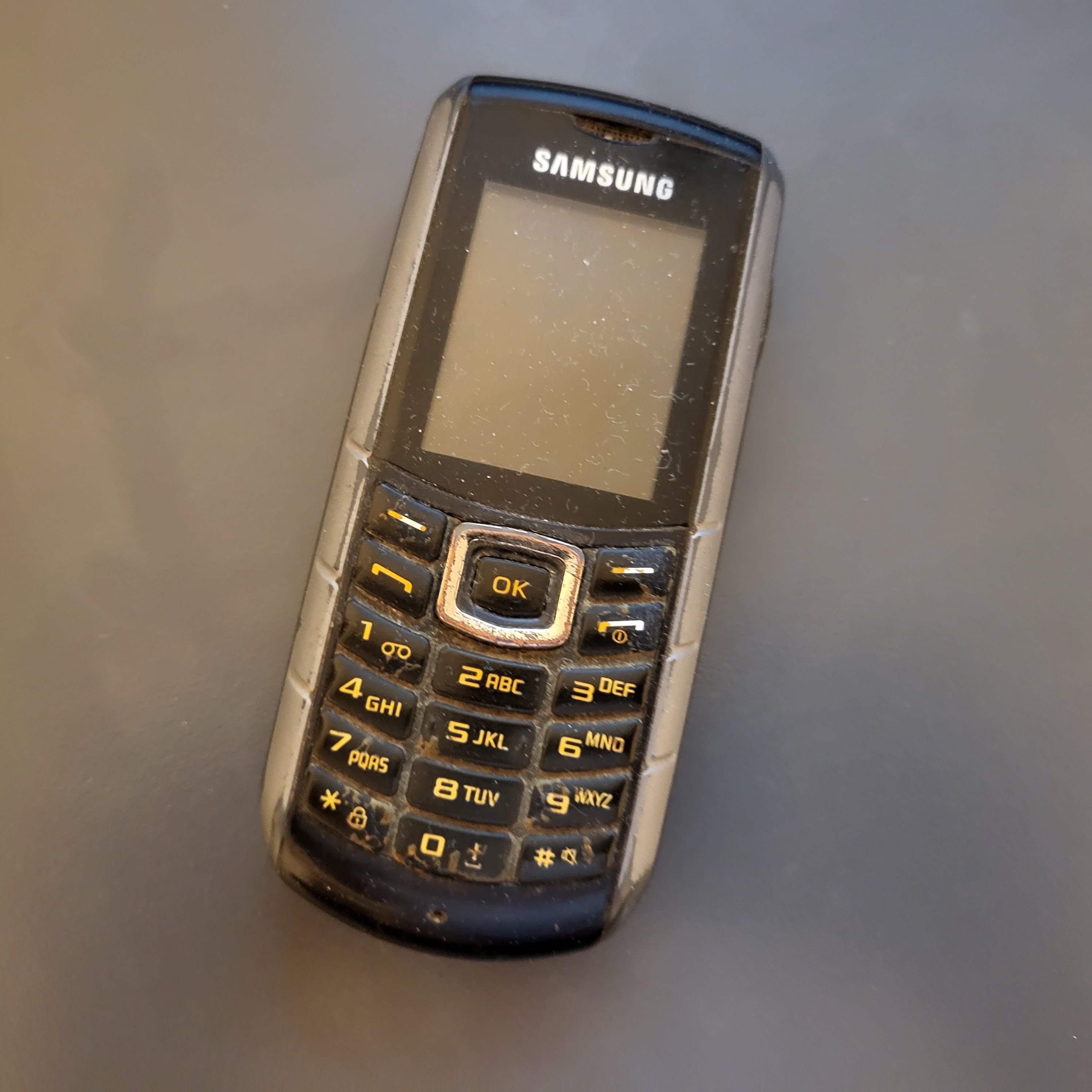 Samsung GT-E2370